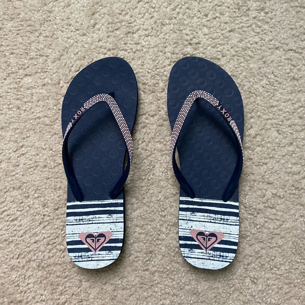 Roxy flip flops
